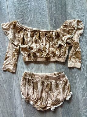 Kate Quinn Bamboo Sunflower two piece set 18-24M